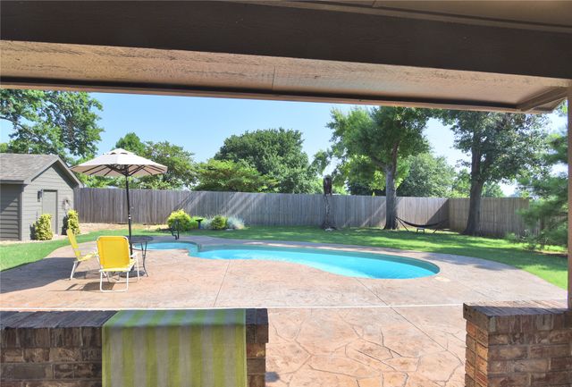 2995 E 56th Place S, Tulsa, OK 74105