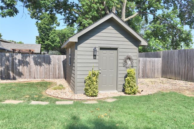 2995 E 56th Place S, Tulsa, OK 74105