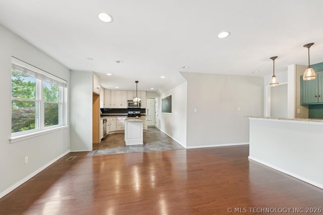 2995 E 56th Place S, Tulsa, OK 74105