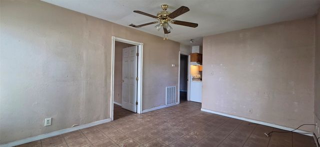 5729 Wellesley Avenue, Fort Worth, TX 76107