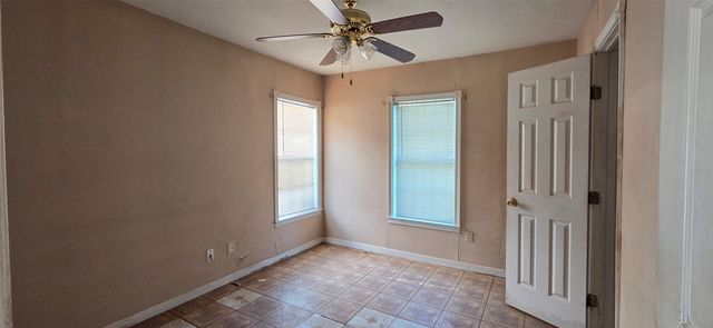 5729 Wellesley Avenue, Fort Worth, TX 76107
