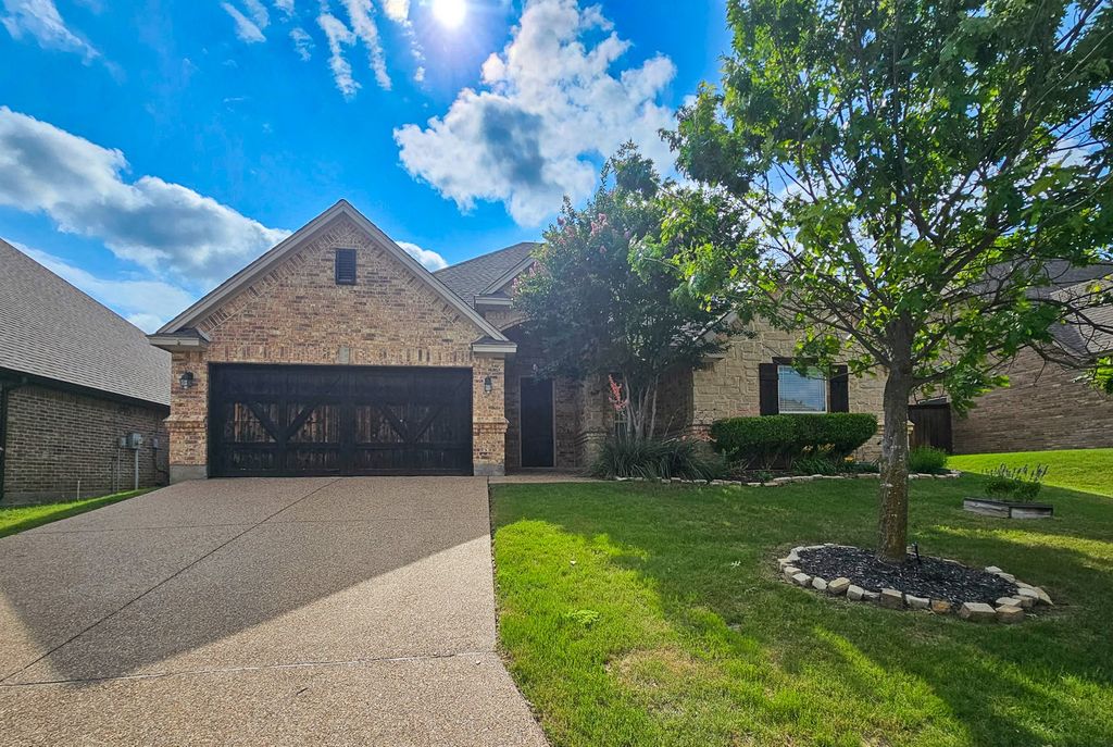240 Spyglass Drive, Willow Park, TX 76008