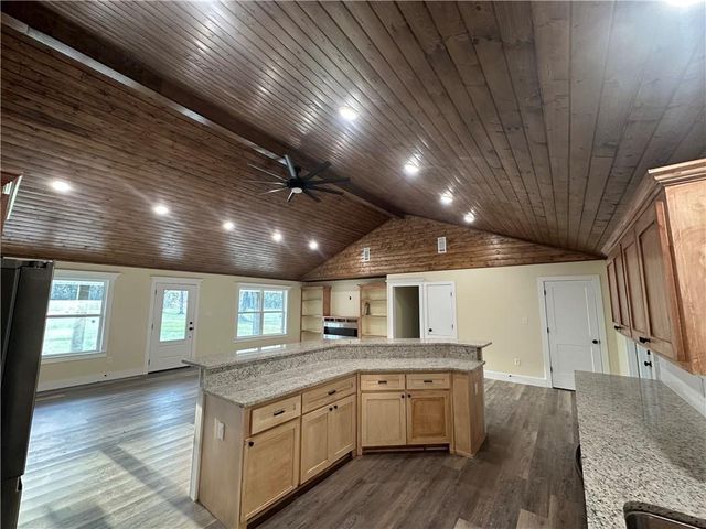 348 ESTATE Drive, Pineville, LA 71360