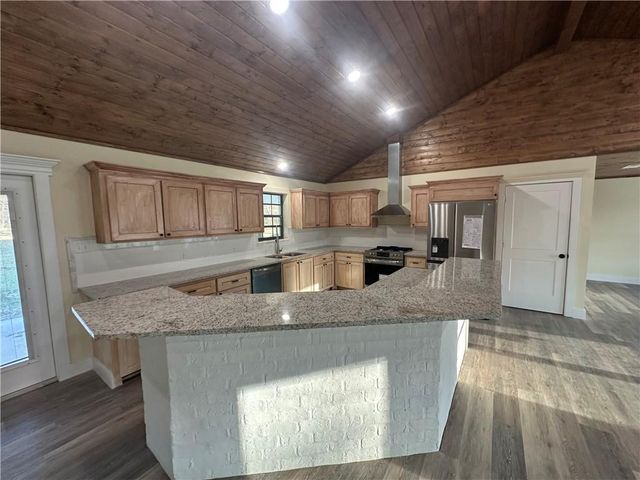 348 ESTATE Drive, Pineville, LA 71360