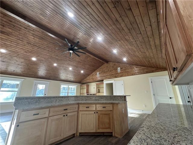 348 ESTATE Drive, Pineville, LA 71360