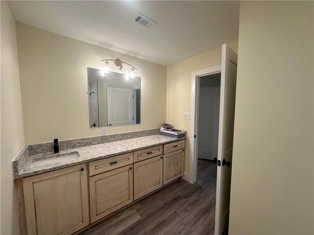 348 ESTATE Drive, Pineville, LA 71360