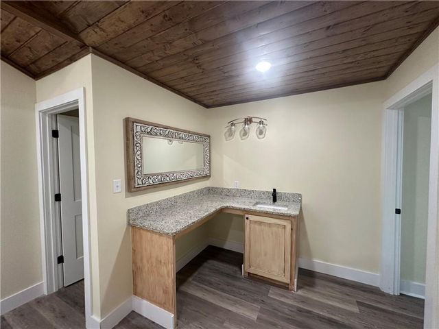 348 ESTATE Drive, Pineville, LA 71360