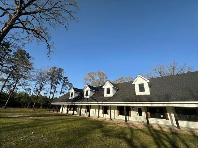 348 ESTATE Drive, Pineville, LA 71360