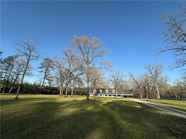 348 ESTATE Drive, Pineville, LA 71360