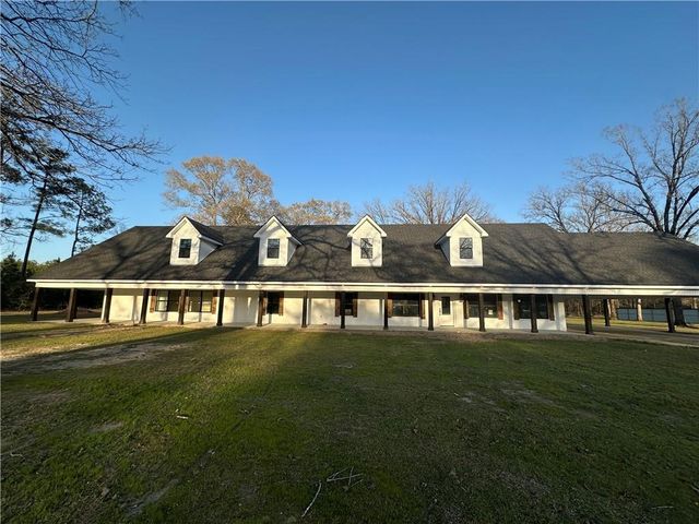 348 ESTATE Drive, Pineville, LA 71360