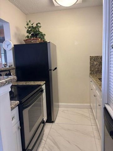 2565 S Ocean Boulevard 2220, Palm Beach, FL 33480