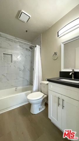 420 S Harvard Boulevard 301, Los Angeles, CA 90020