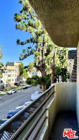 420 S Harvard Boulevard 301, Los Angeles, CA 90020
