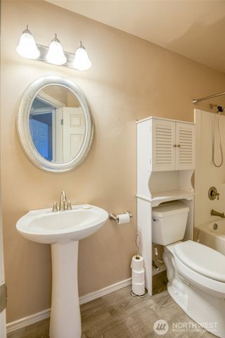 659 Chinook Avenue SE, Ocean Shores, WA 98569