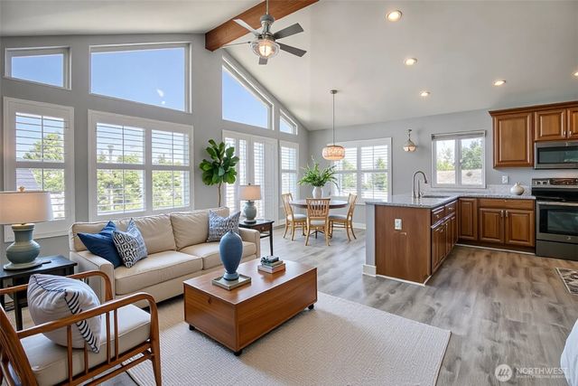 659 Chinook Avenue SE, Ocean Shores, WA 98569