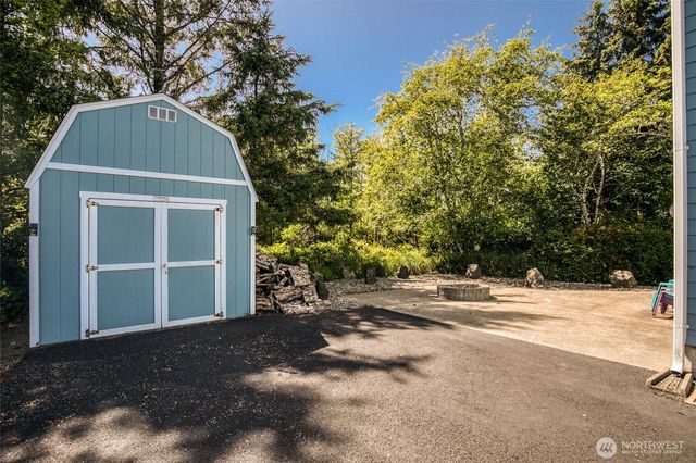 659 Chinook Avenue SE, Ocean Shores, WA 98569