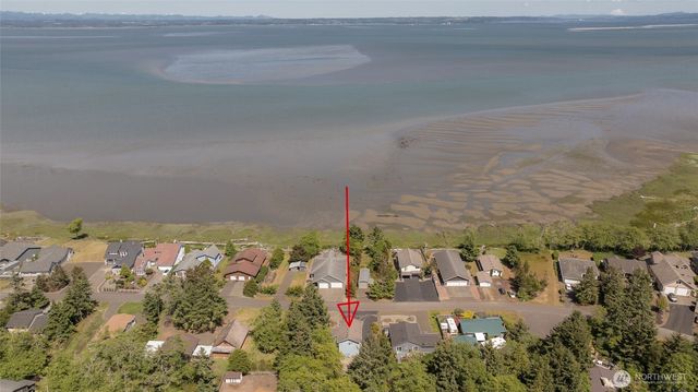 659 Chinook Avenue SE, Ocean Shores, WA 98569