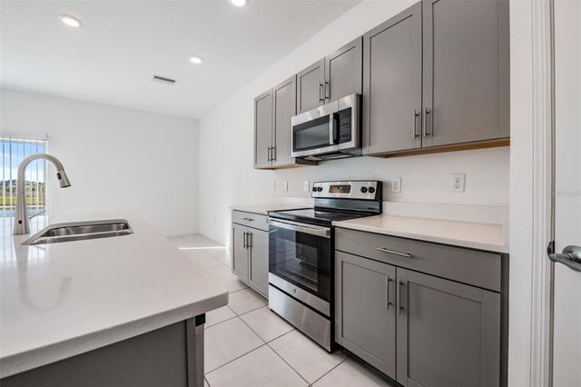 2419 PARAVANE WAY, Wesley Chapel, FL 33543