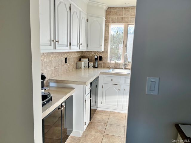 62 Pell Avenue, North Babylon, NY 11703