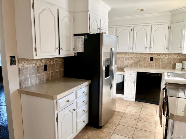 62 Pell Avenue, North Babylon, NY 11703