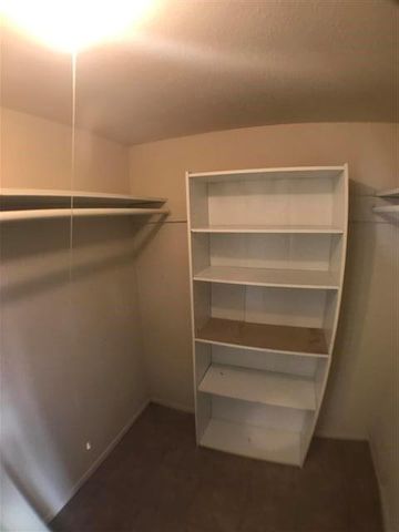 2612 Salado ST 114, Austin, TX 78705