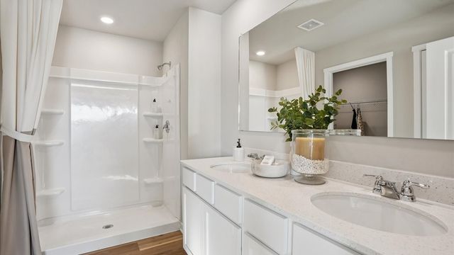 2471 SE Ambrose Drive, West Des Moines, IA 50265