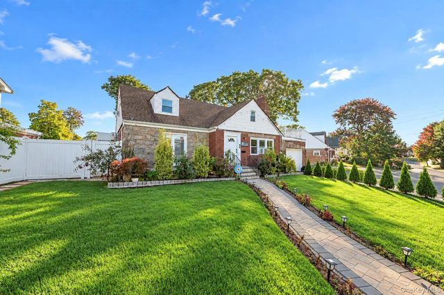 26 Melvin Avenue, West Hempstead, NY 11552