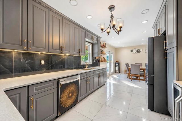 26 Melvin Avenue, West Hempstead, NY 11552