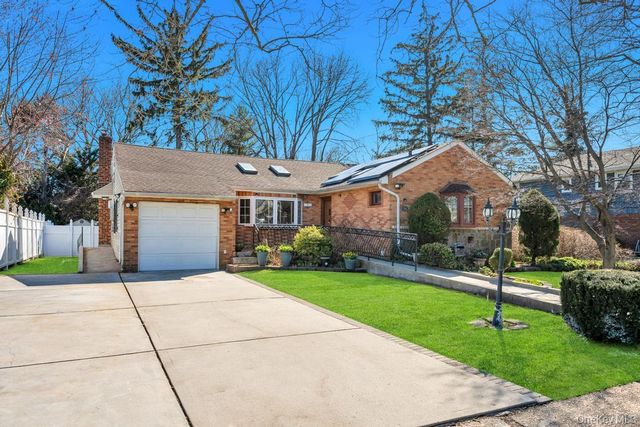 96 Rosedale Road, North Woodmere, NY 11581