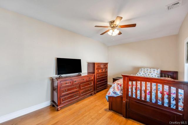 96 Rosedale Road, North Woodmere, NY 11581