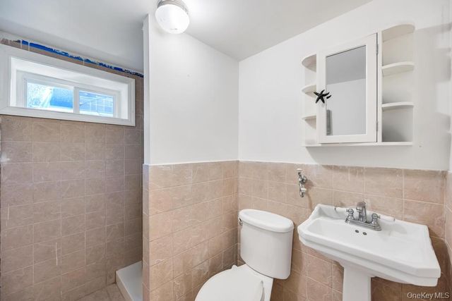 96 Rosedale Road, North Woodmere, NY 11581