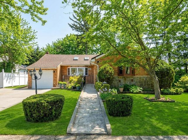 96 Rosedale Road, North Woodmere, NY 11581