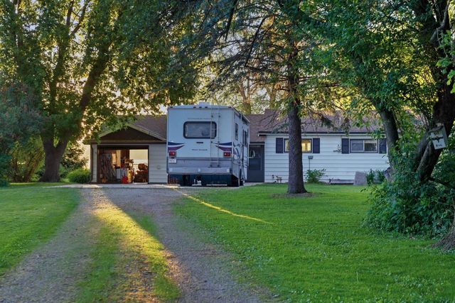 W10224 Surfside Drive, Beaver Dam, WI 53916