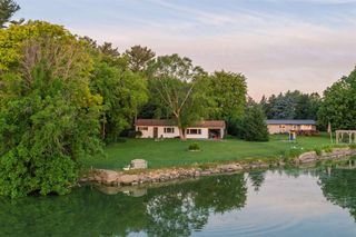 W10224 Surfside Drive, Beaver Dam, WI 53916