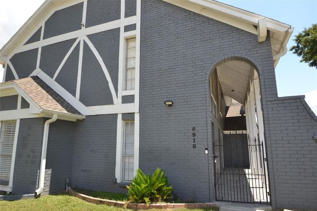 6918 Bent Branch Drive, Houston, TX 77088