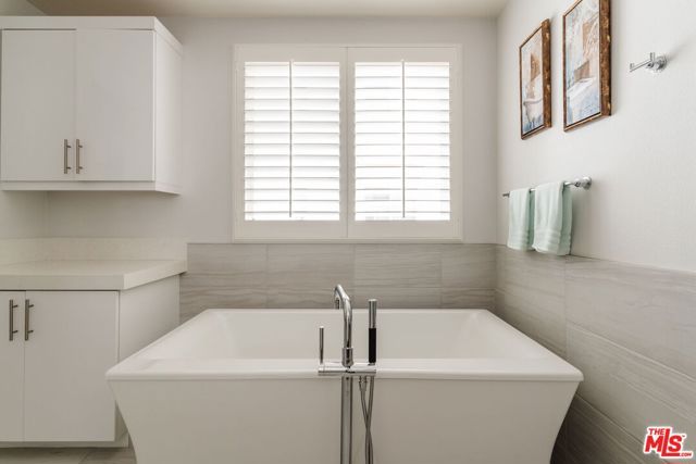 12655 Sandhill Lane 2, Los Angeles, CA 90094