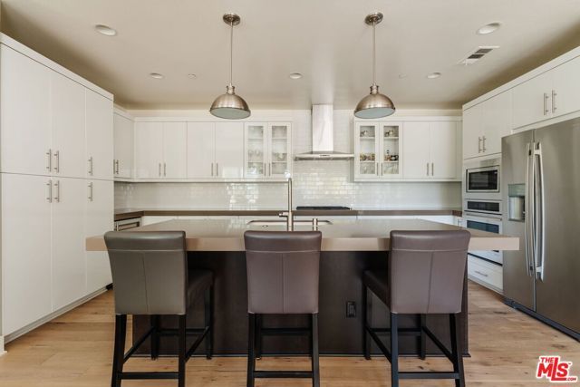 12655 Sandhill Lane 2, Los Angeles, CA 90094