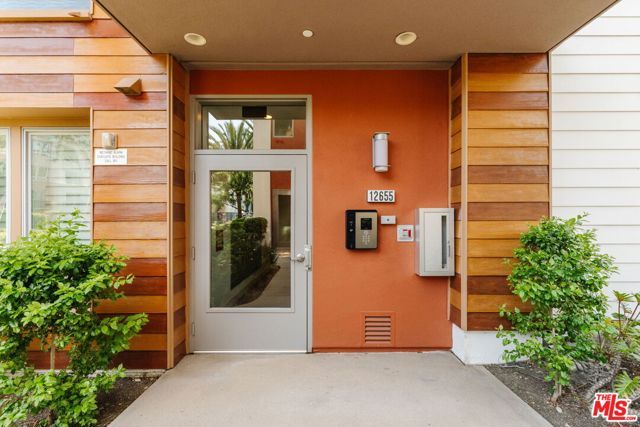 12655 Sandhill Lane 2, Los Angeles, CA 90094