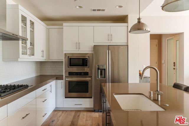 12655 Sandhill Lane 2, Los Angeles, CA 90094