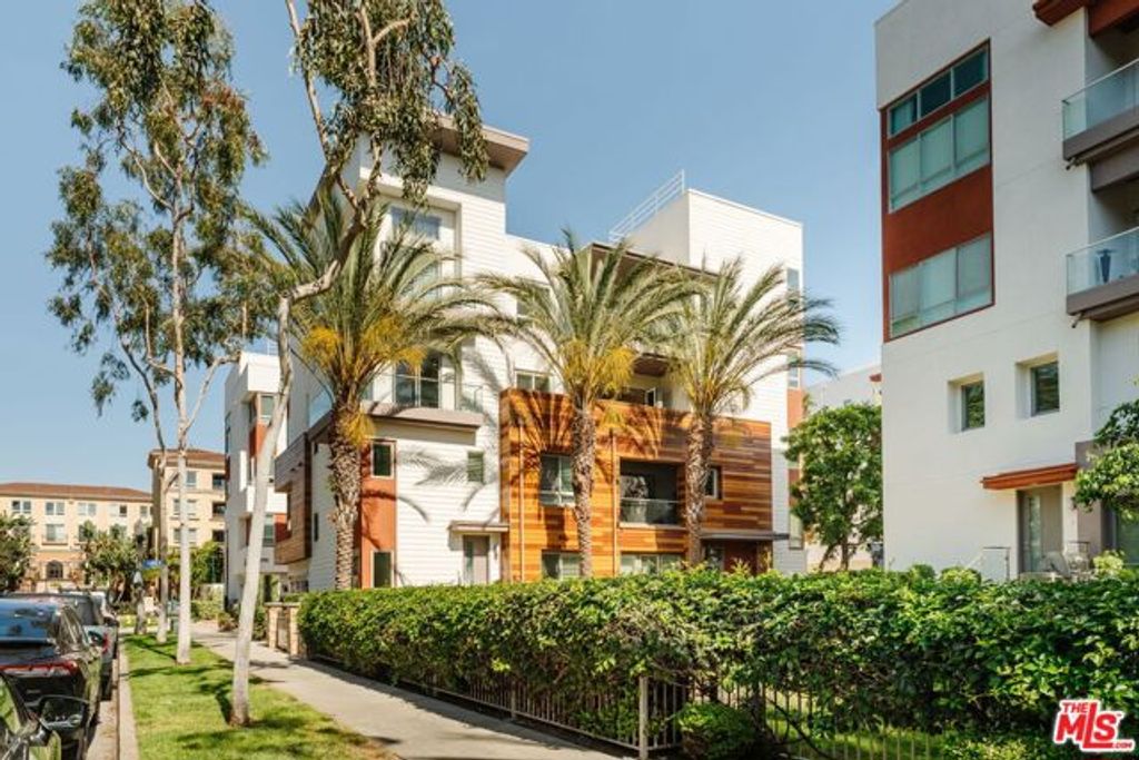 12655 Sandhill Lane 2, Los Angeles, CA 90094