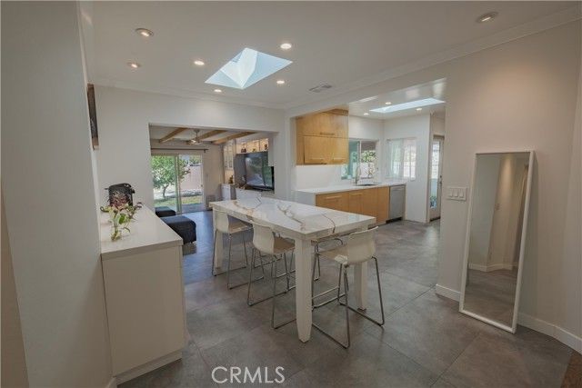 6641 Gerald Avenue, Van Nuys (los Angeles), CA 91406