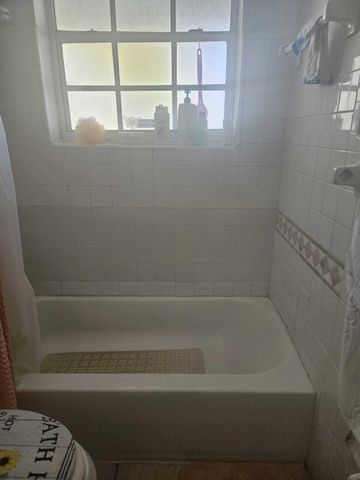 709 SW 4th Street, Hallandale Beach, FL 33009