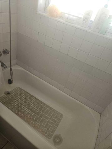 709 SW 4th Street, Hallandale Beach, FL 33009