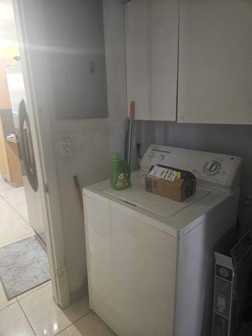 709 SW 4th Street, Hallandale Beach, FL 33009