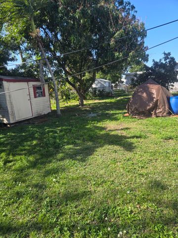 709 SW 4th Street, Hallandale Beach, FL 33009