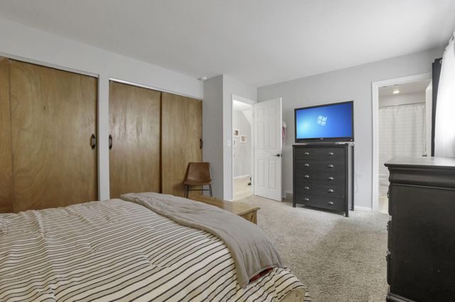 1330 Sequoia Lane, Heath, OH 43056