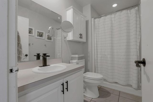 1330 Sequoia Lane, Heath, OH 43056