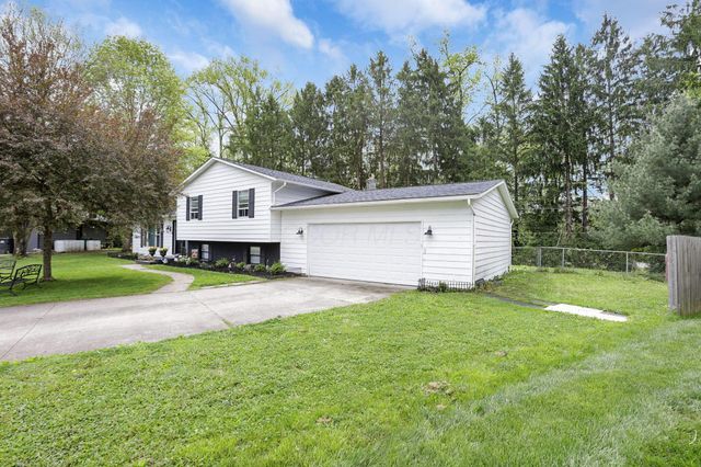 1330 Sequoia Lane, Heath, OH 43056