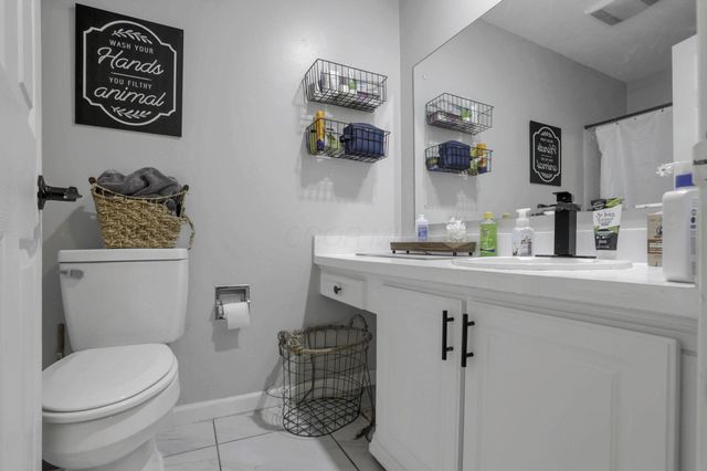1330 Sequoia Lane, Heath, OH 43056