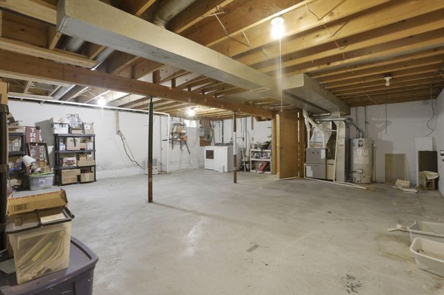 1330 Sequoia Lane, Heath, OH 43056
